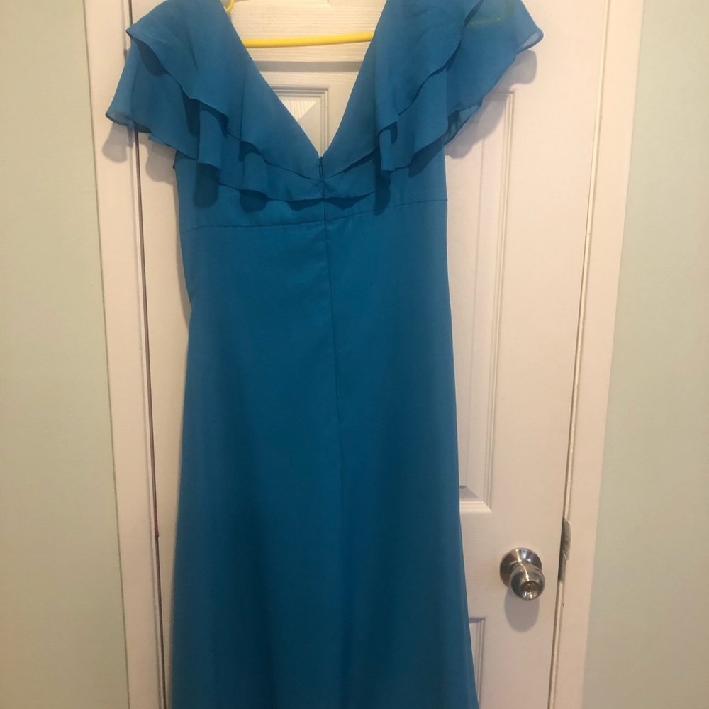 Dress - Picture 4 of 9